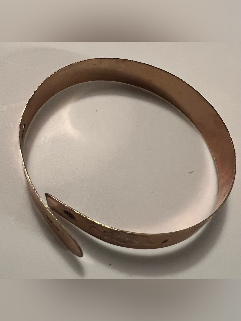 Rose Gold color Authentic vintage Etched “Victorian belt” Bracelet as-is Bangle - Picture 6 of 14